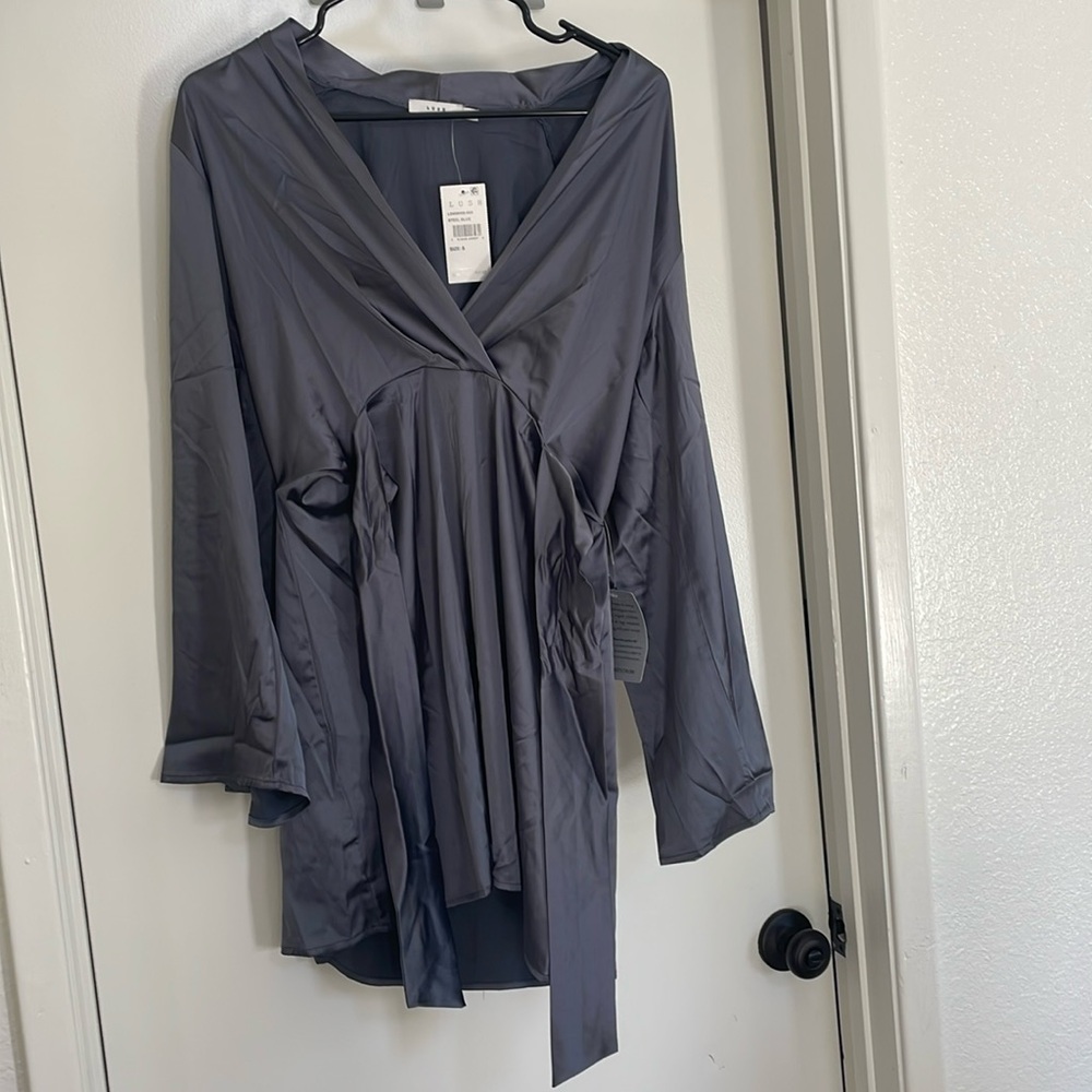 Super cute and trendy date night dress, wedding guest dress